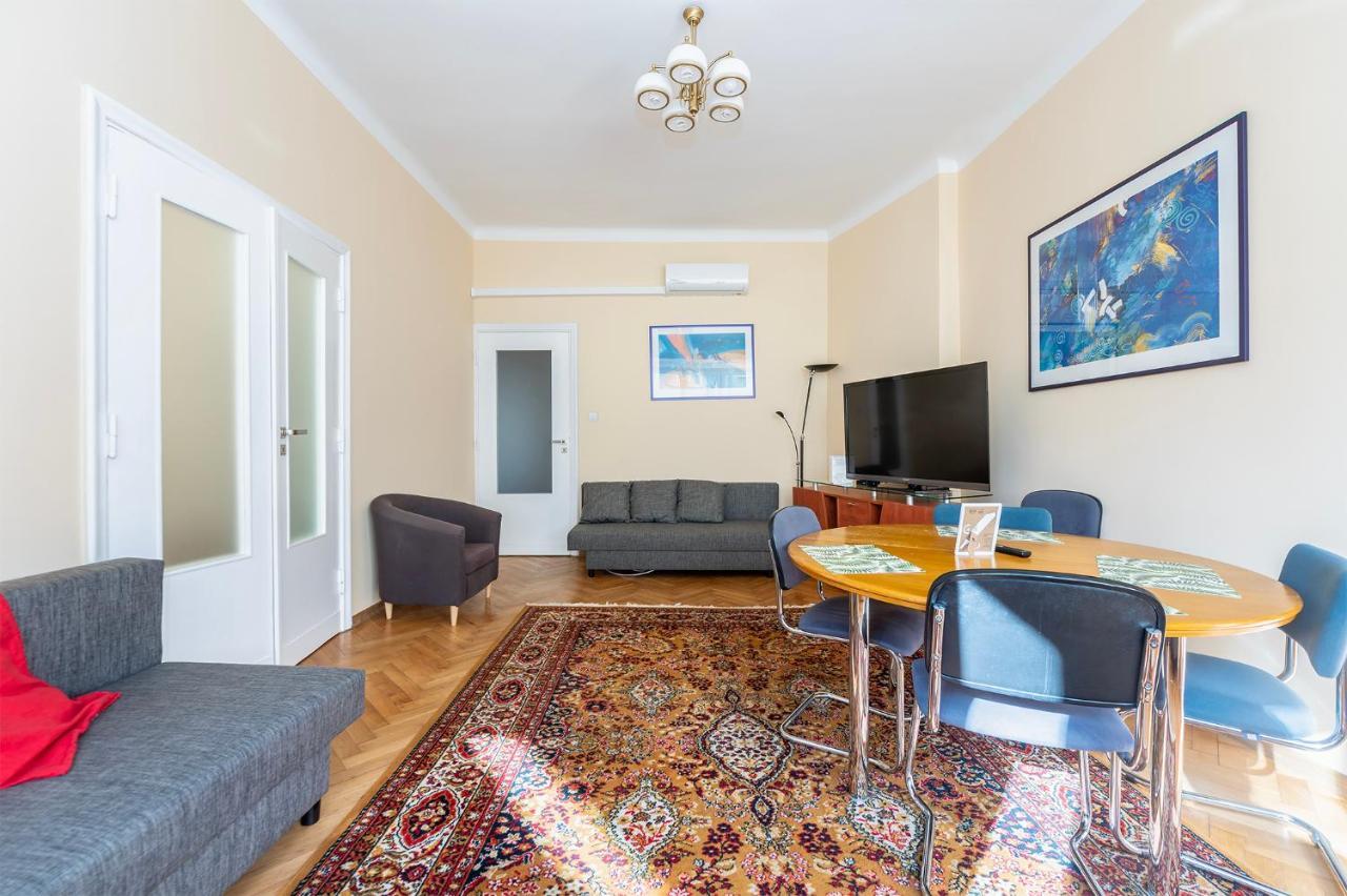Lipowa Ii Cosy&central&freeparking Lodž